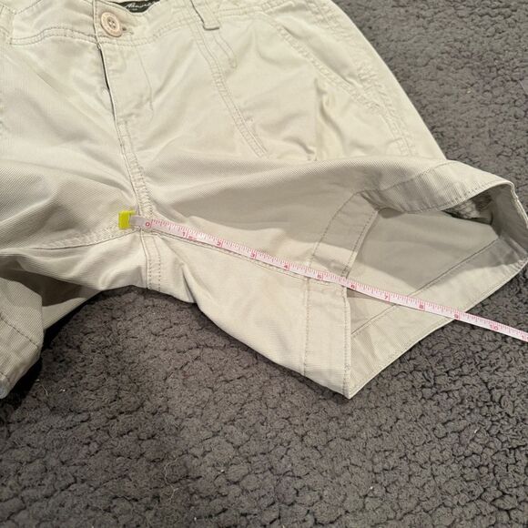 Eddie Bauer Mercer Fit  Khaki Shorts Size 4 - Picture 6 of 7